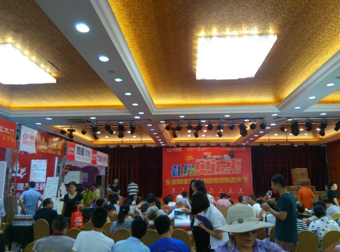 金艾陶瓷磚亮相威海品牌家居建材團(tuán)購嘉年華，優(yōu)惠停不下來！